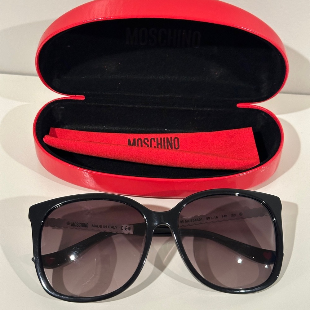 Moschino Retro Beaded Cat Eye Sunglasses,
59mm